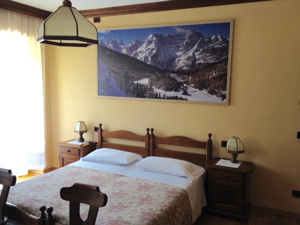 Albergo Garni Ajarnola Auronzo di Cadore Cameră foto